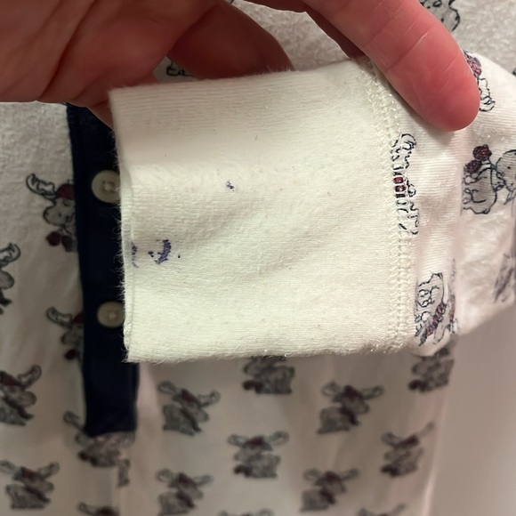 Abercrombie kids girls sleep onesie with the Abercrombie moose logo - Picture 5 of 6